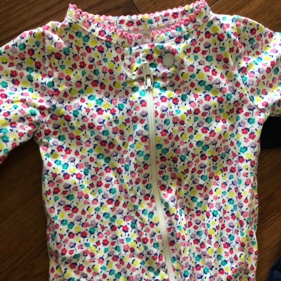 Newborn pajamas - Picture 3 of 3
